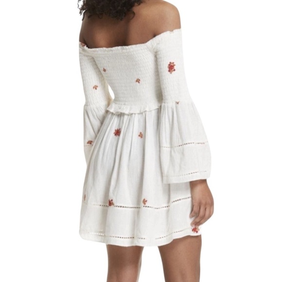 Free People Dresses & Skirts - Free People Counting Daisies Mini Dress